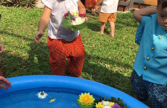 Loykratong Day
